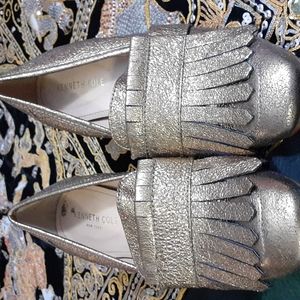 Kenneth gold pumps